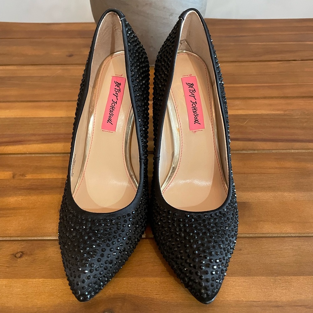 Betsy Johnson Azaria sparkle heels - size 8